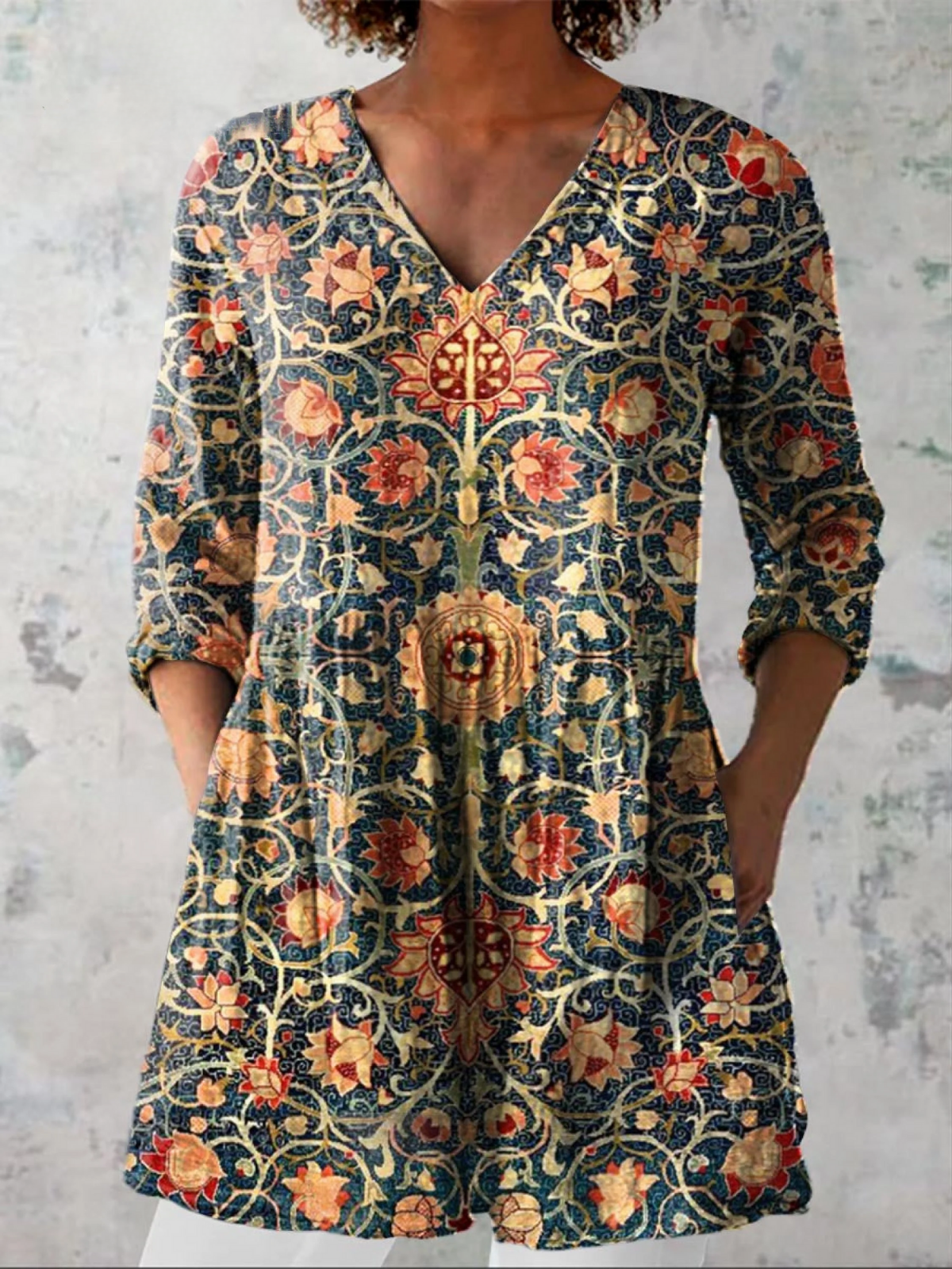 Celine | Lange Blouse met V-hals
