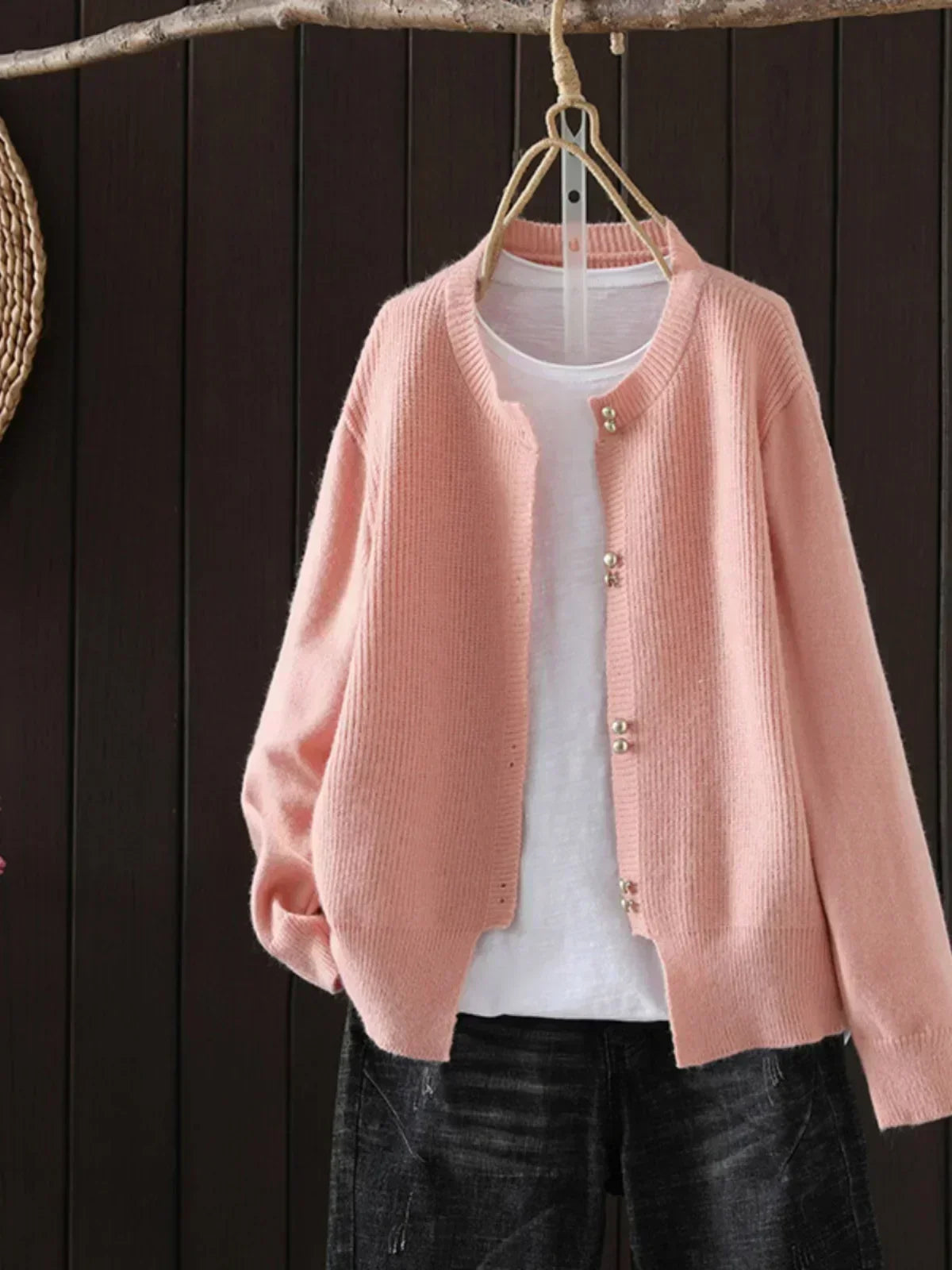 ELARA | VEST MET PARELKNOPEN