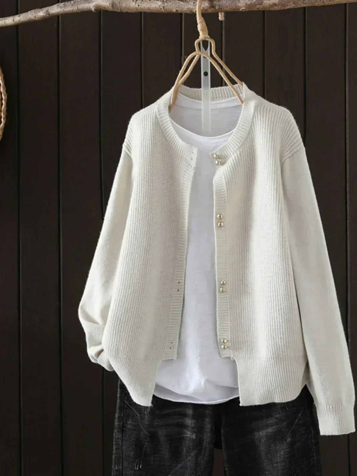 ELARA | VEST MET PARELKNOPEN