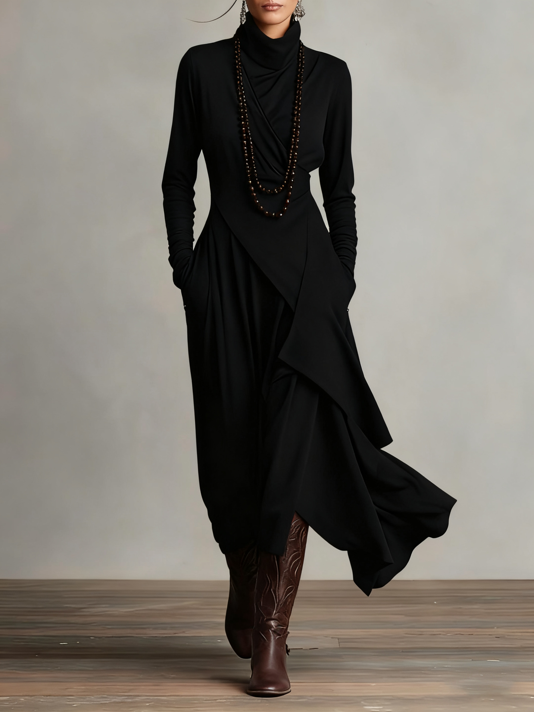 Giorgia - Asymmetrische geplooide maxi-jurk in paars met hoge hals (halsketting niet inbegrepen)