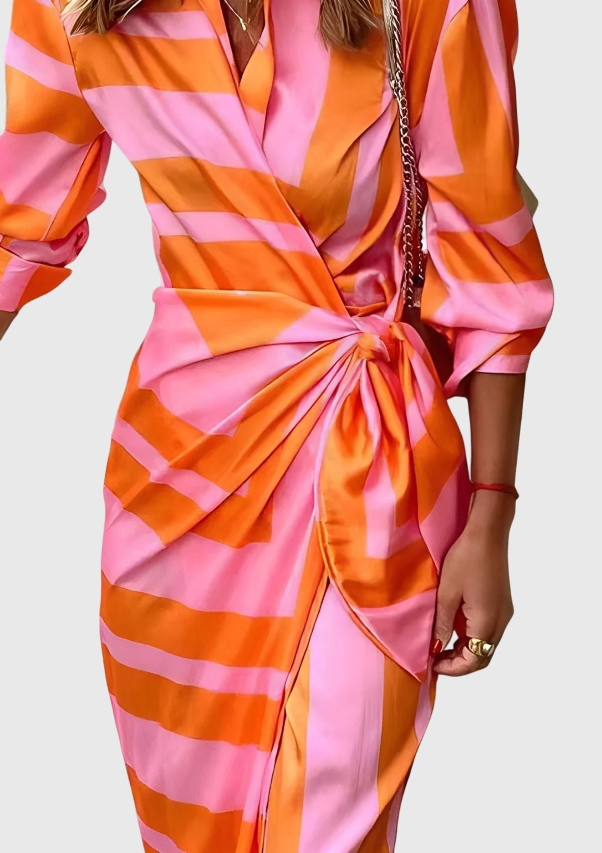 Everly™ | Elegante Wikkeljurk met Print