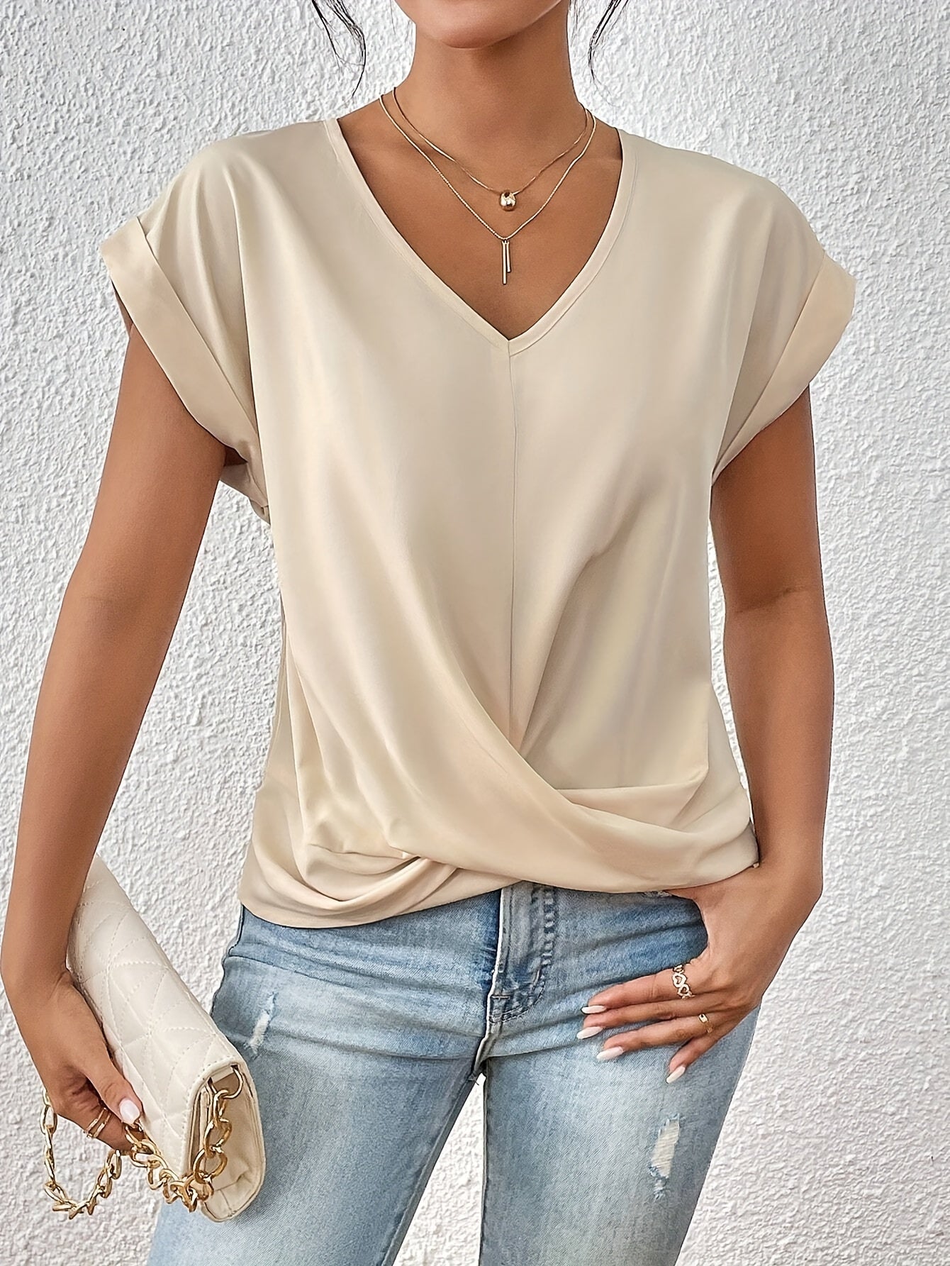 Clea | Casual T-shirt met sweetheart-halslijn
