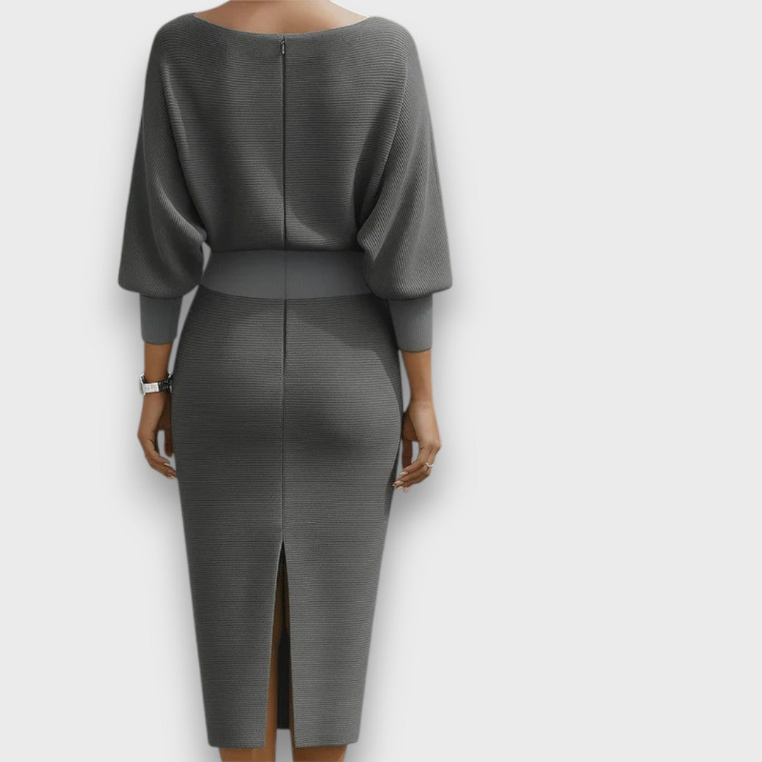 Lunaria – Gedrapeerde Batwing Midi Jurk